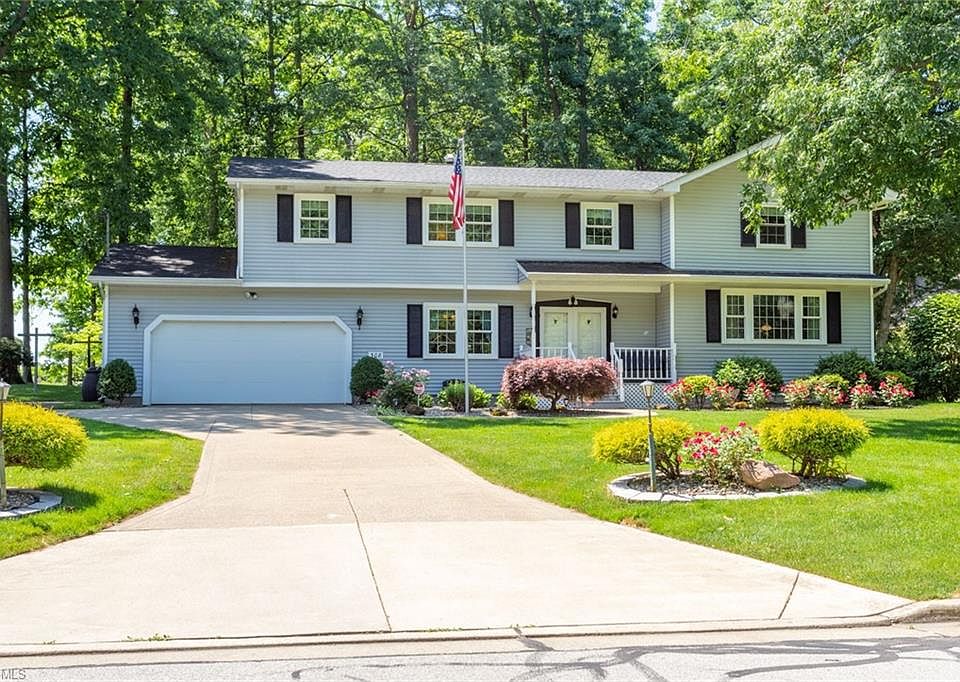 1st image of 308 Sassafras Dr