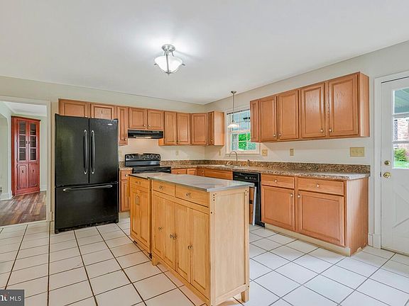 5th image of 5509 Little Brook Dr