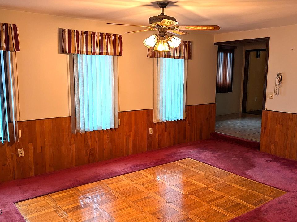 2nd image of 499 Exchange Place