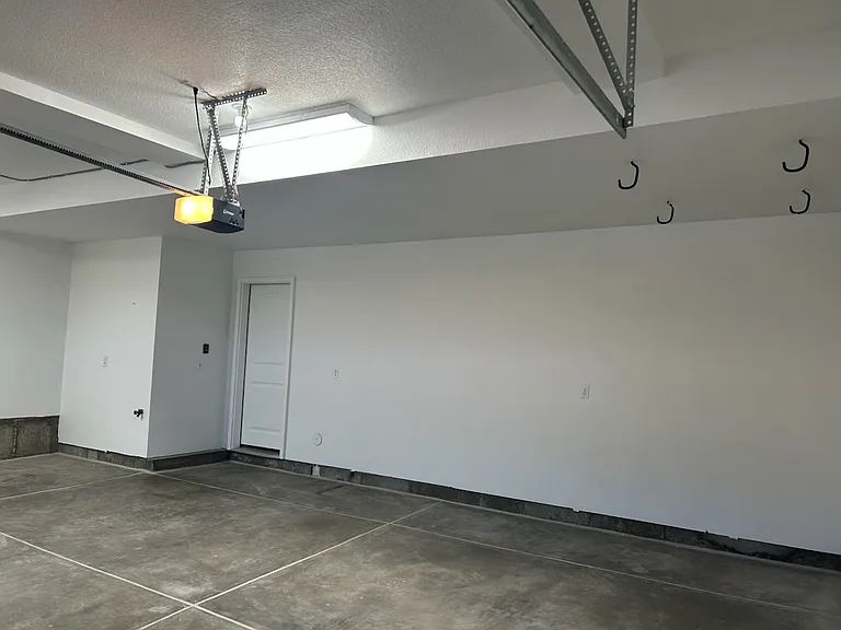 Finished Garage View #2 - 2 1/2 Car Garage