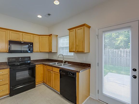 5th image of 3368 Sweet Clover Ln