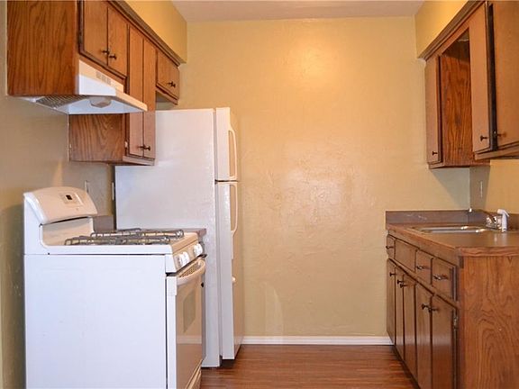 4th image of 109 Farris Dr