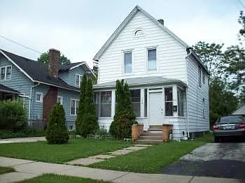 506 N Poplar St photo 1