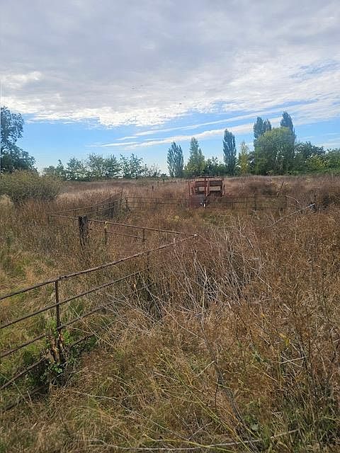 2nd image of 999510 W Rindge Road