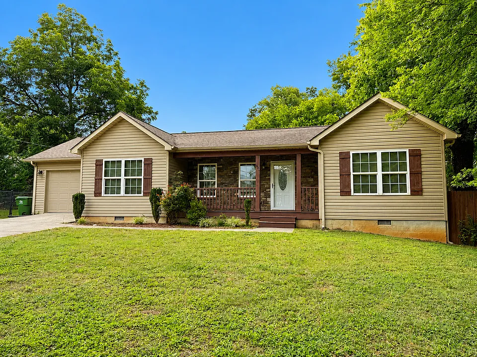 602 Martin St