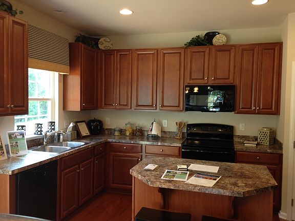 5th image of 200 Taylor Farm Ln