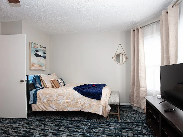804 Short Pl — Photo 24