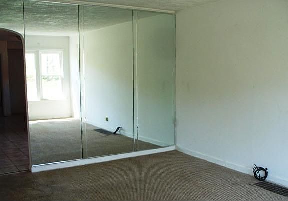 5th image of 12918 S Eggleston Ave