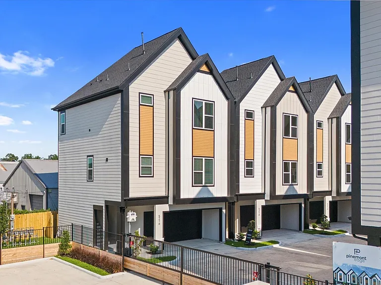 1307 Oak Tree Forest Ct — Photo 1