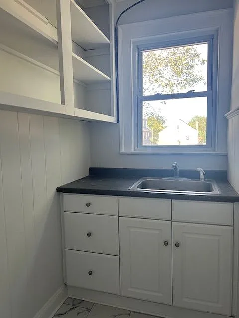 2 bed, 1.0 bath, 1125 sqft, $1,600 — Photo 2