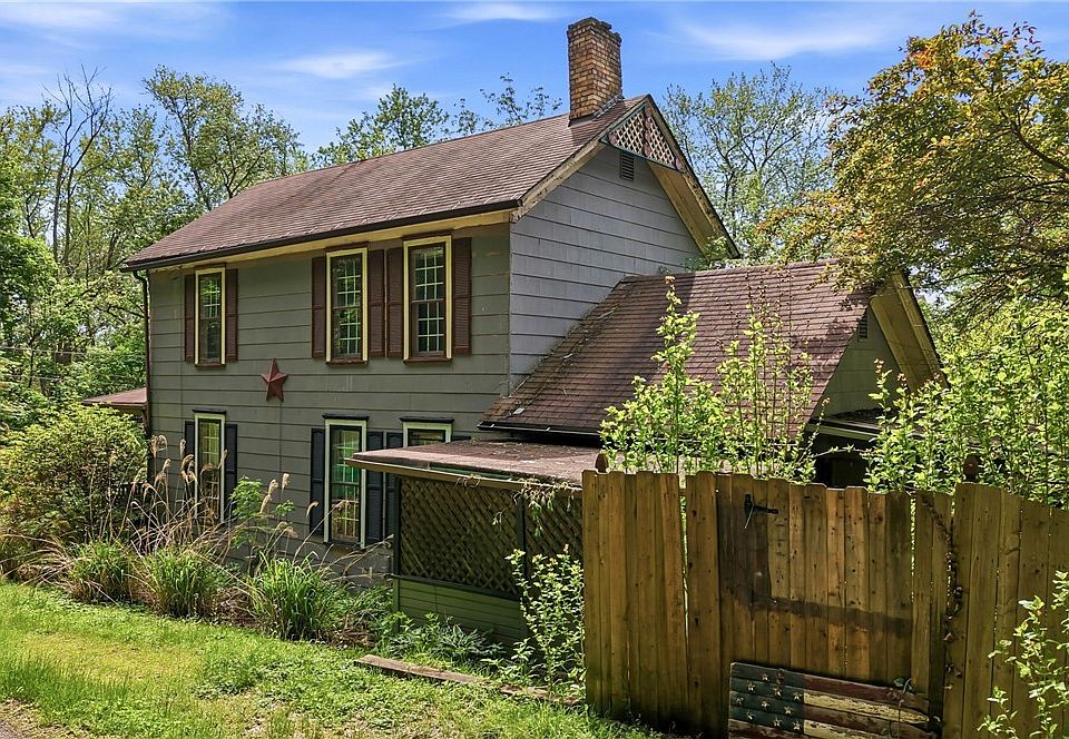 4th image of 341 Canton St