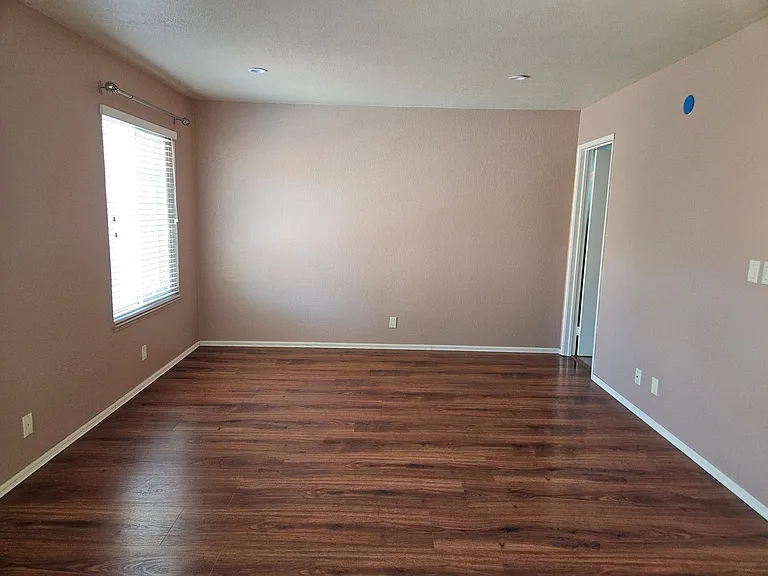 3076 Valleywood Ct — Photo 17