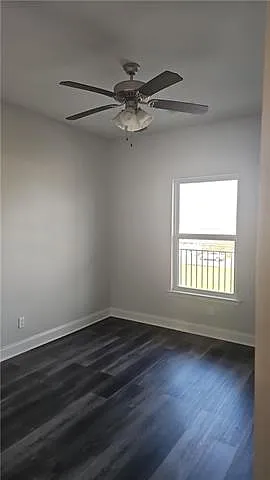 4504 Pontchartrain Dr — Photo 12