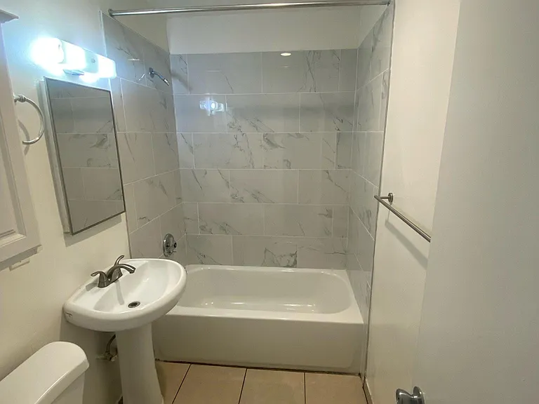 1401 S Gilbert St #22 — Photo 9