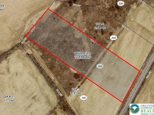 300 Wassergass Rd, Hellertown, PA 18055