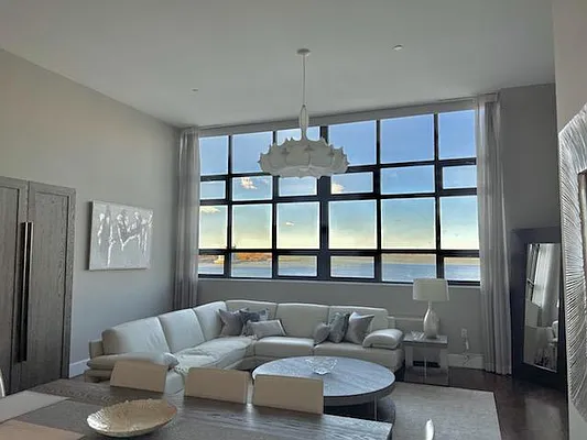 Sold by Compass | media 7