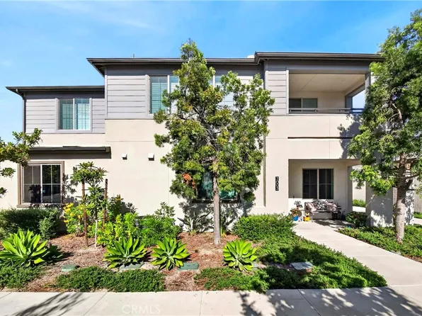 7003 Citron Ln, Cypress, CA 90630