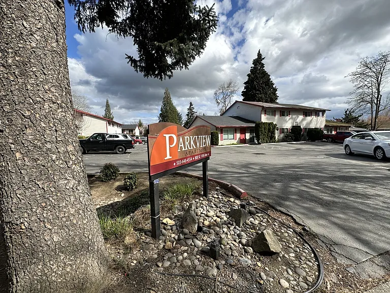 Parkview Apartments — Photo 16