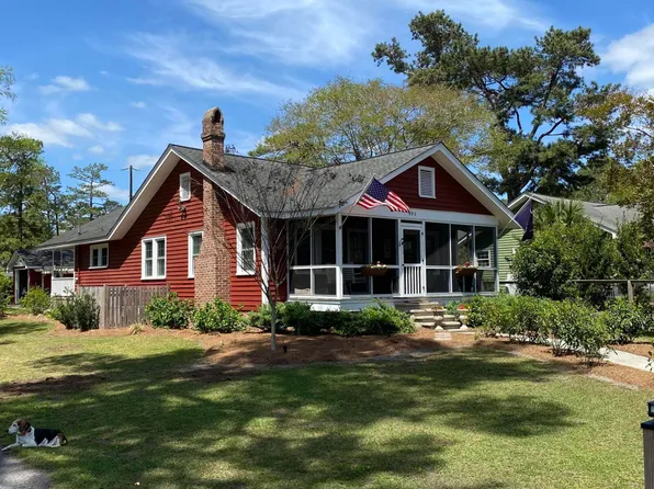 402 N Hickory St, Summerville, SC 29483