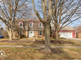 6S230 Concord Rd, Naperville, IL 60540