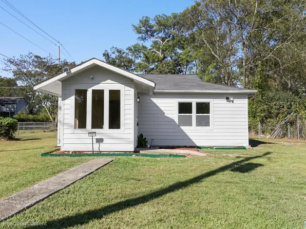 101 Livingston Ct, Bessemer, AL 35020