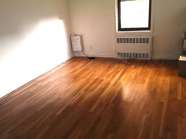 2280 Burnett Street image 1 of 7