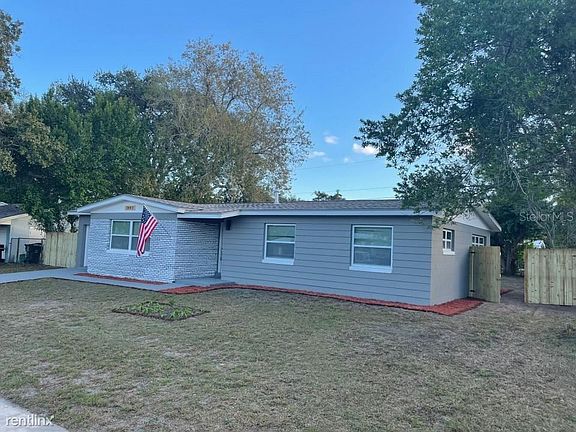 3rd image of 3441 Sutton Dr
