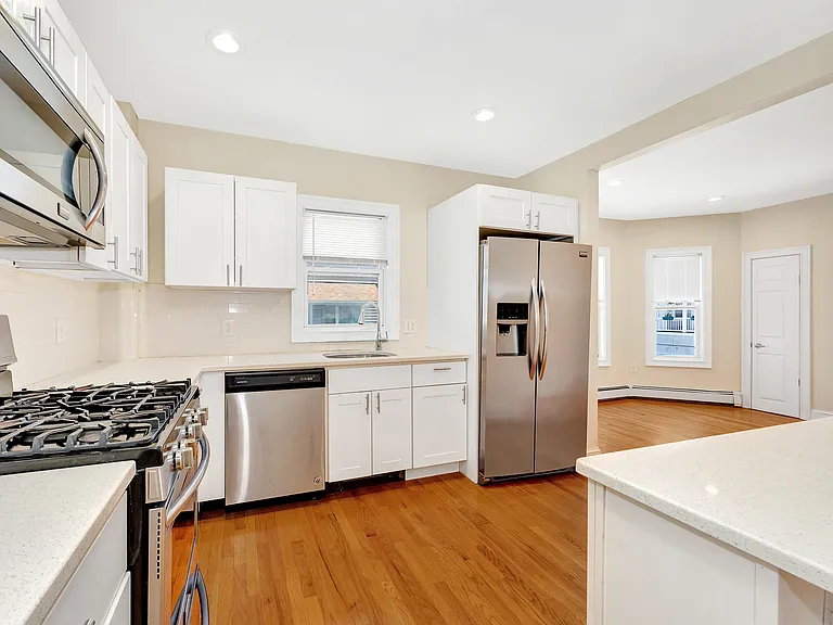9-11 Winter Hill Rd #1 — Photo 4