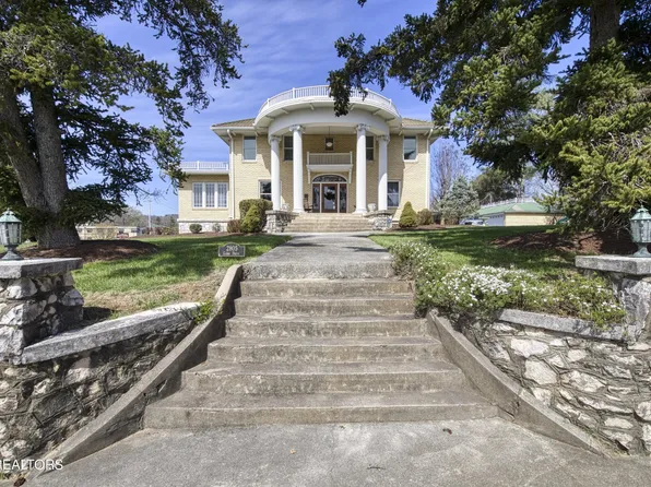 2805 Gibbs Dr, Knoxville, TN 37918
