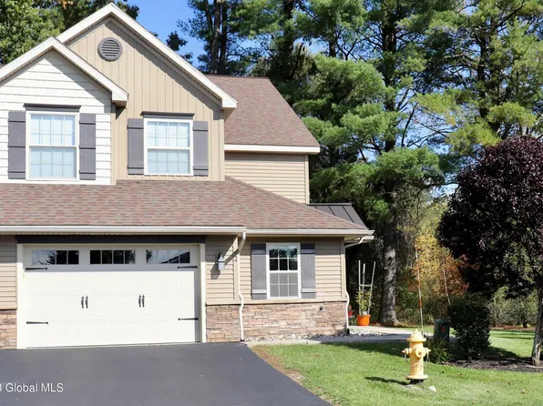 24 Ariana Court, Delmar, NY 12054