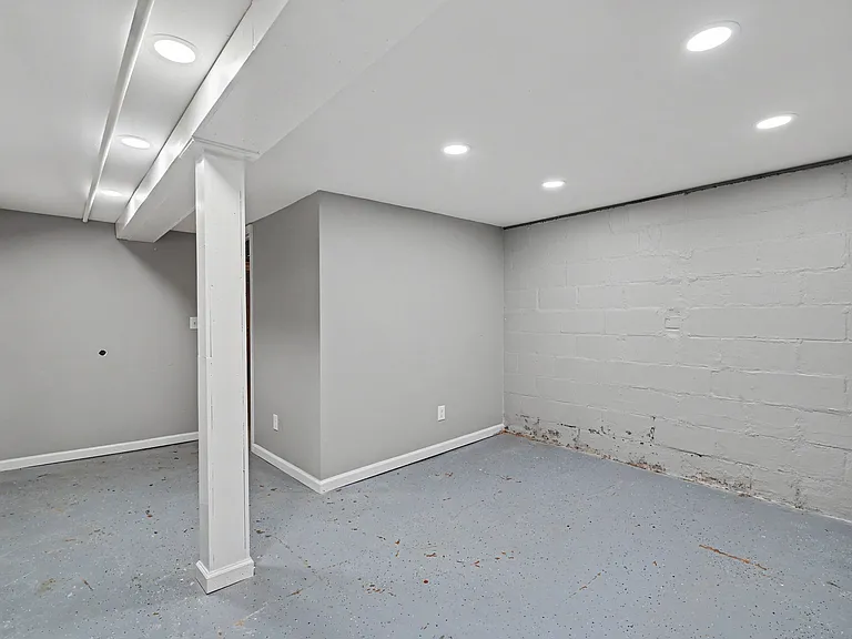 3312 Emerson St — Photo 11