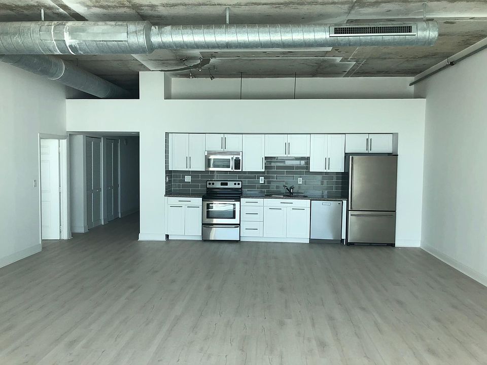1st image of 7934 West Dr #816