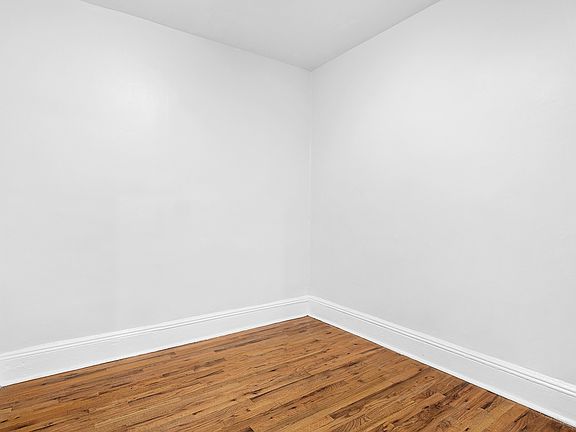 4th image of 448 W 49th St #4A