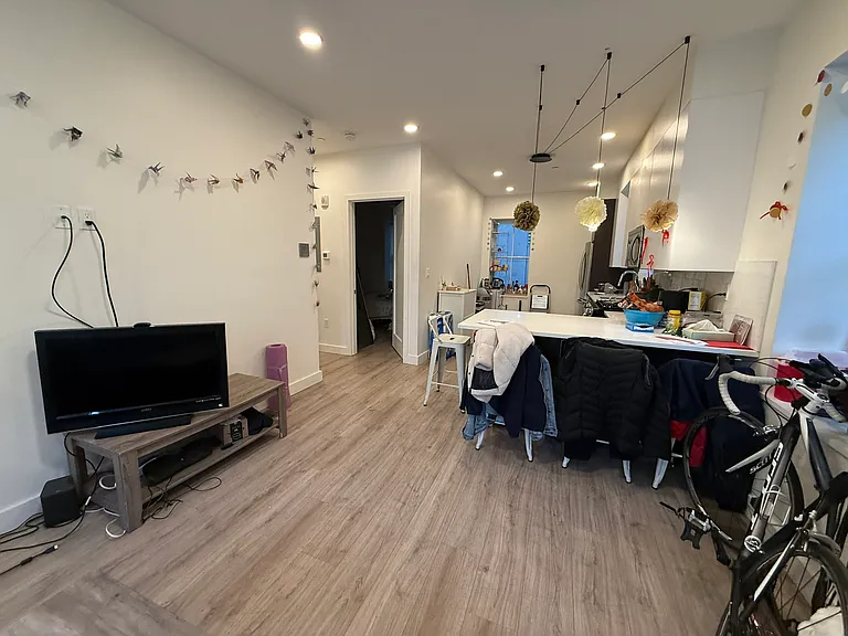 1472 Tremont St #1 — Photo 2