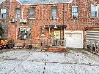 1922 East 16th Street