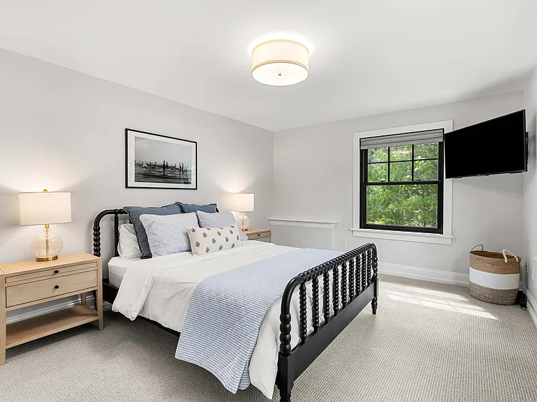 6 Sagamore Grv — Photo 19