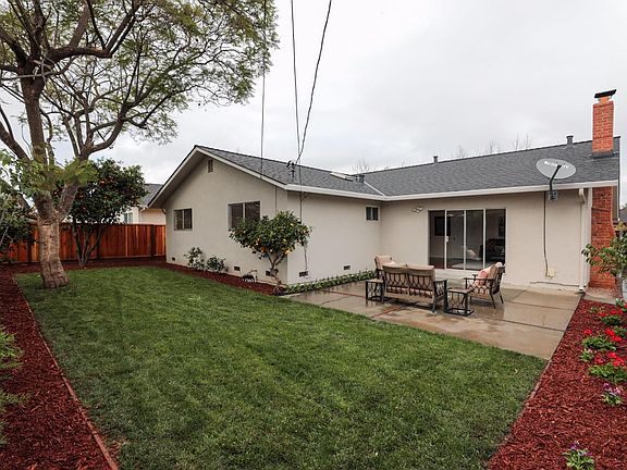 5th image of 798 Durshire Way
