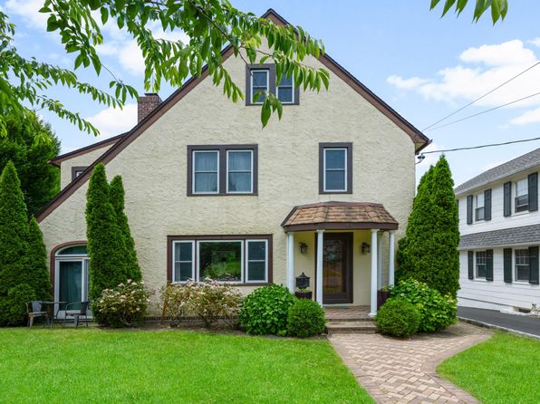 46 Kane Ave