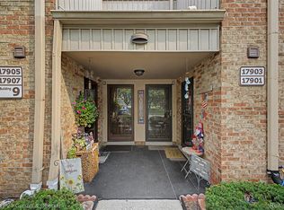 17905 University Park Dr #99, Livonia, MI 48152