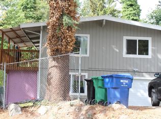 9817 42nd Ave S, Seattle, WA 98118