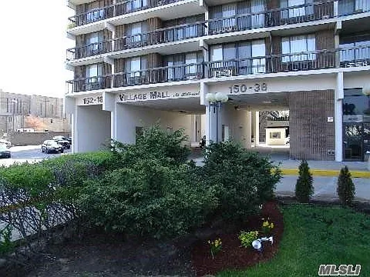 Rented by Douglas Elliman | media 20