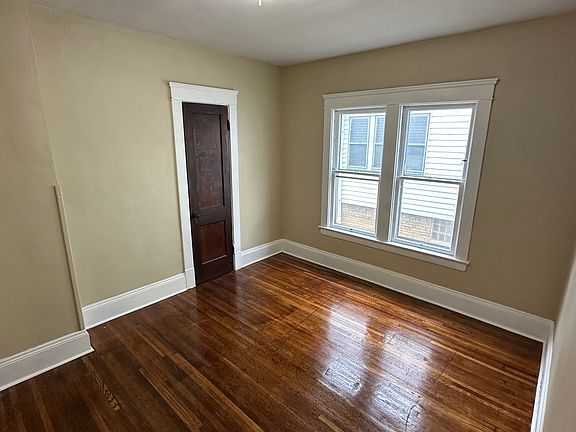 5th image of 1302 W 102nd St #1