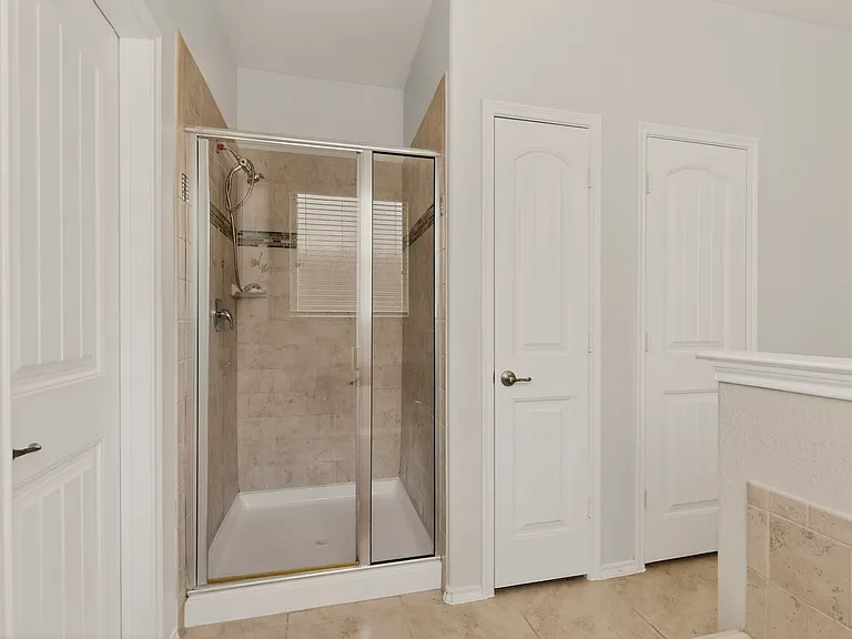 781 Lancashire Ln — Photo 25