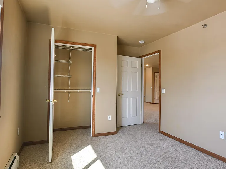 830 E Elm Dr — Photo 10
