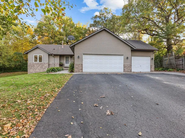 7961 Pioneer Rd, Wyoming, MN 55092