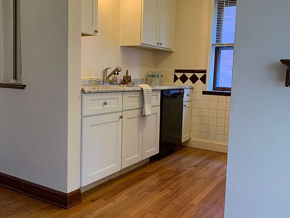 5th image of 6249 Loran Ave #A