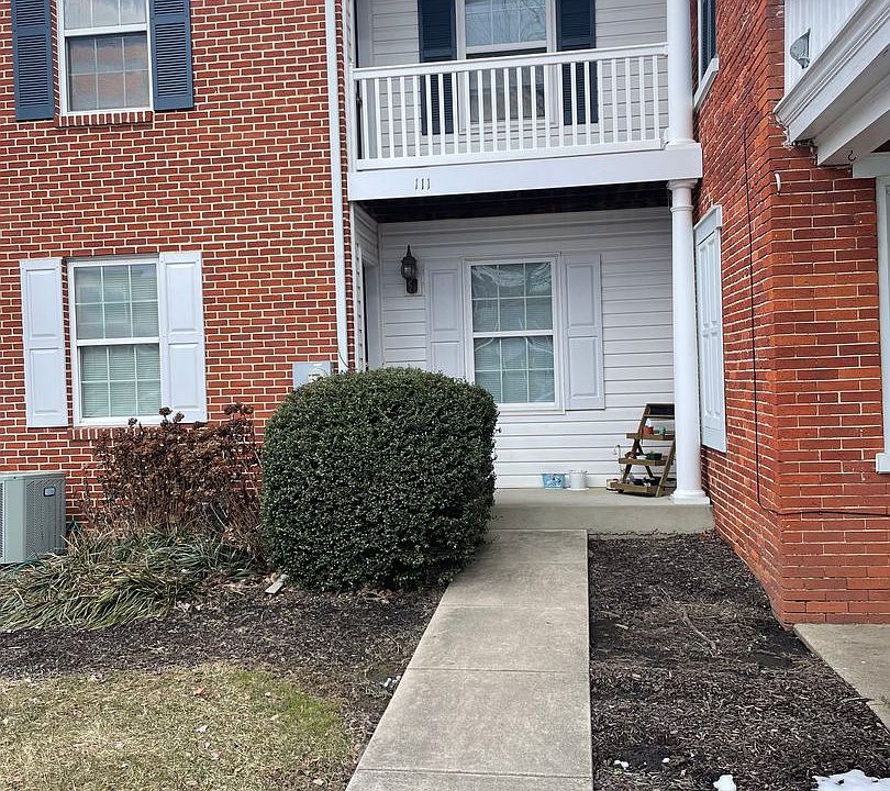 1st image of 111 Farmhouse Ln