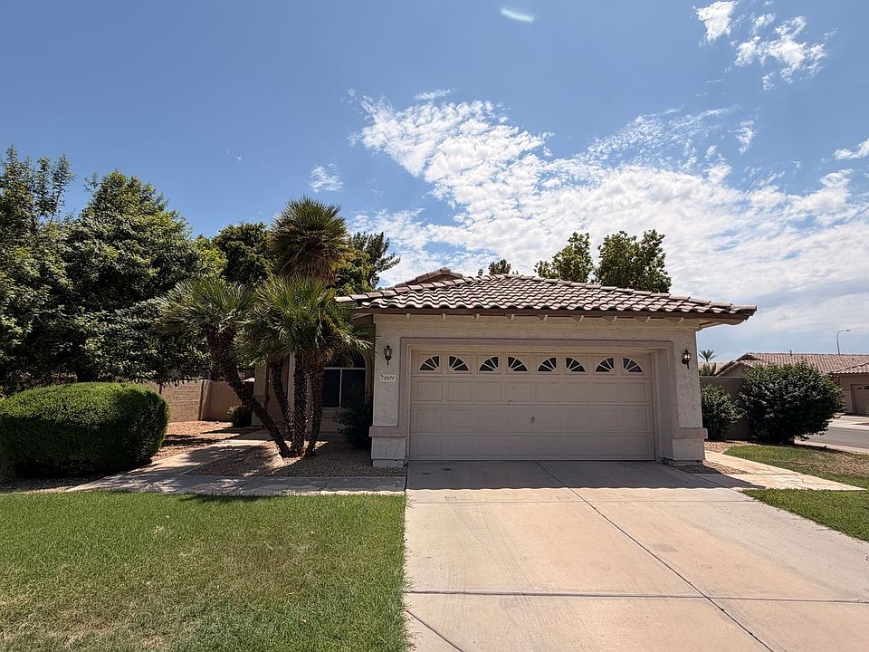 1st image of 2471 W Hemlock Way