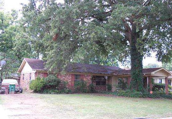 2nd image of 6522 Farmstead Rd