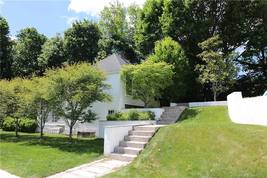 2 bed, 1426 sqft, $8,000 — Photo 2
